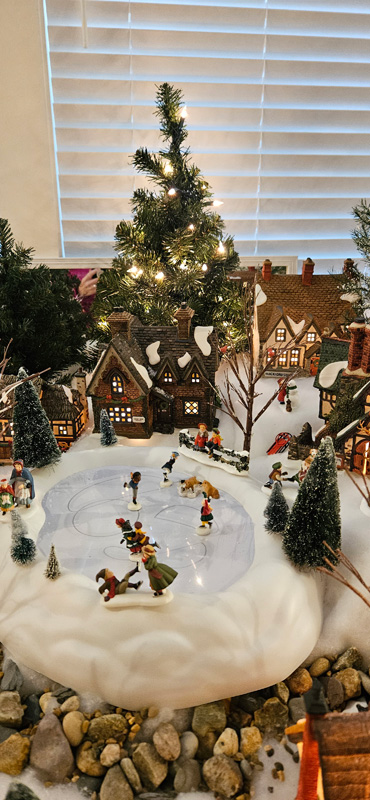 Dickens-Village-11.jpg