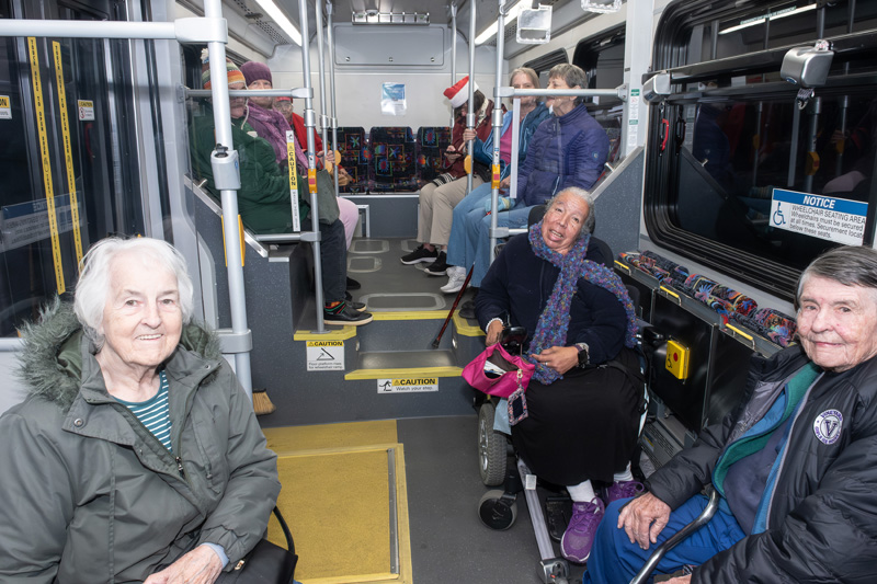 Holiday-lights-bus-tour-68.jpg