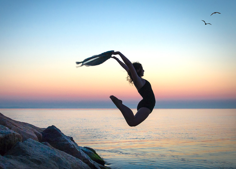 Sunrise jumper 3 to print (181) 9×12 sharp.jpg