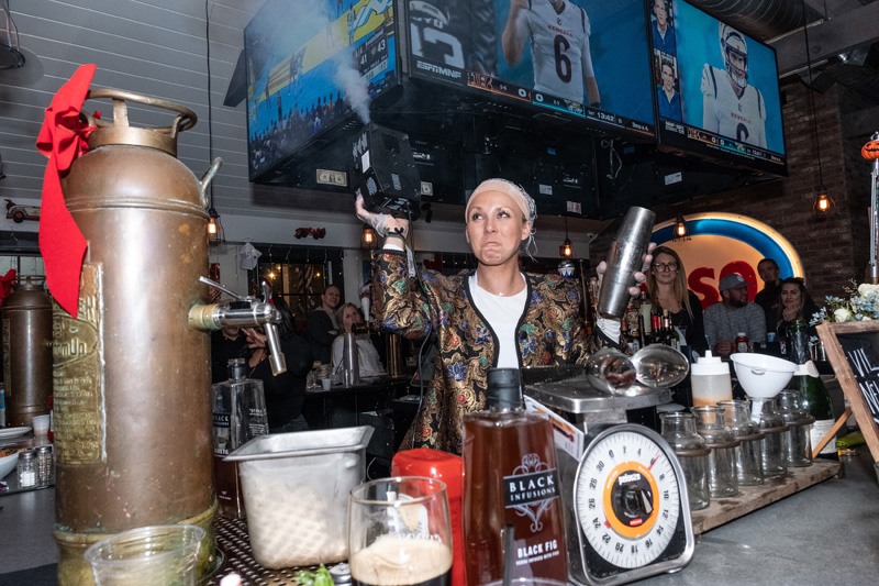 town-bartender-contest-5920.jpg