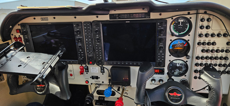 7_flying.jpg