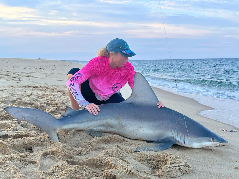 Lisa Belcastro and a gorgeous brown shark.
