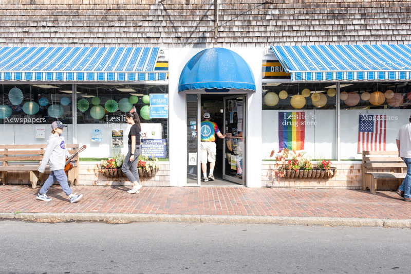 Leslie_s_Pharmacy_David_Holmberg_7