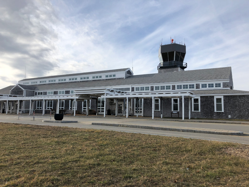 Vineyard airport clamps down on Turo