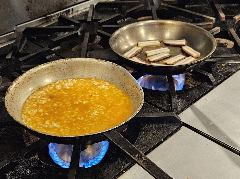 7.kitchen.jpg