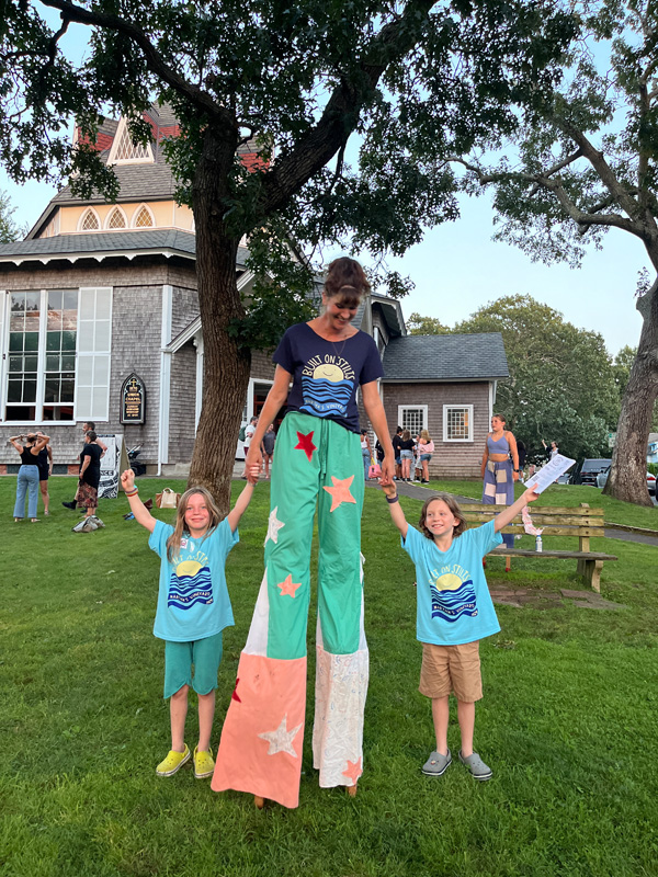 BOS24preshow stilts.jpg