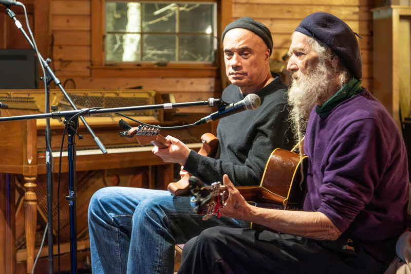 Chilmark_Potluck_Jam_10.jpg