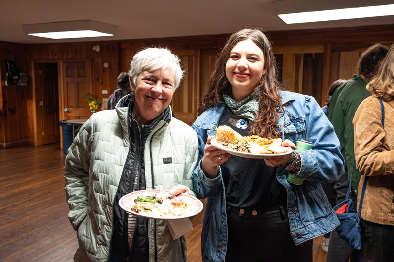 Chilmark_Potluck_Jam_4.jpg