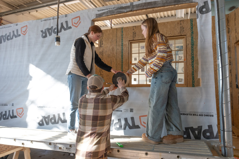 Emily_MacMillan_student_carpenter_16.jpg