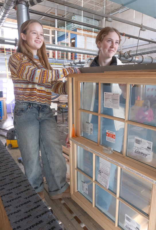 Emily_MacMillan_student_carpenter_4.jpg