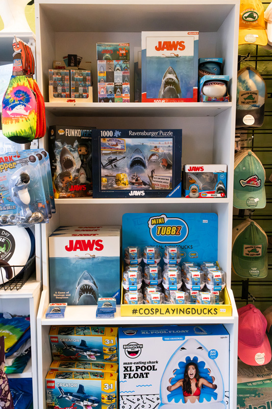 Jaws_stuff_46.jpg