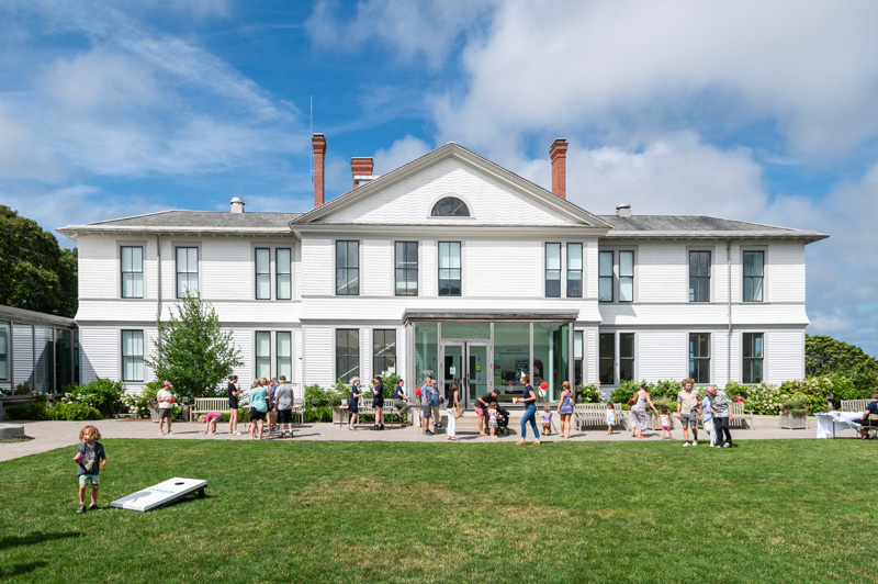 Martha_s_Vineyard_Museum.jpg