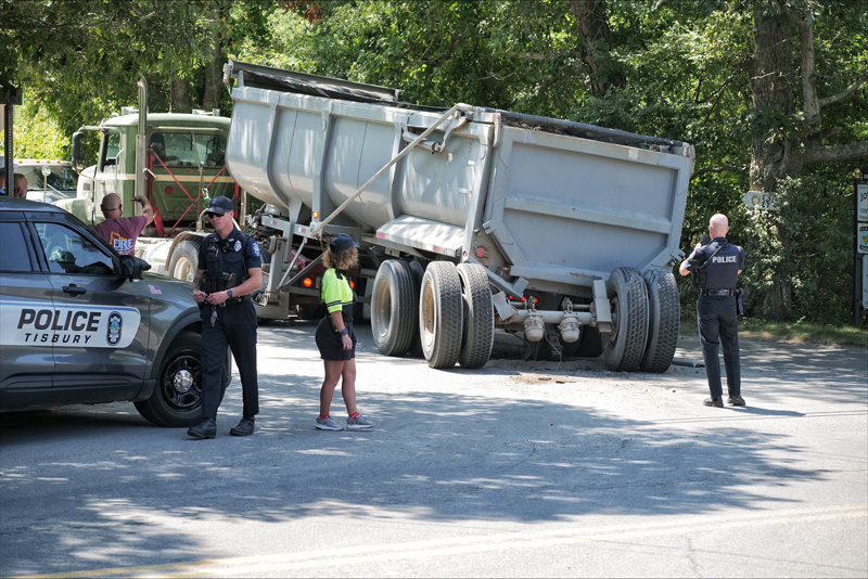 wheels_falloff_truck_1.jpg