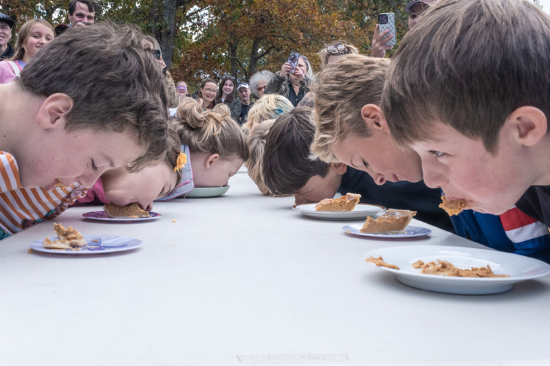 Kids lined up for the pie eating contest!