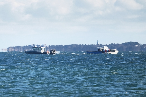 boatcapsized_cowbay