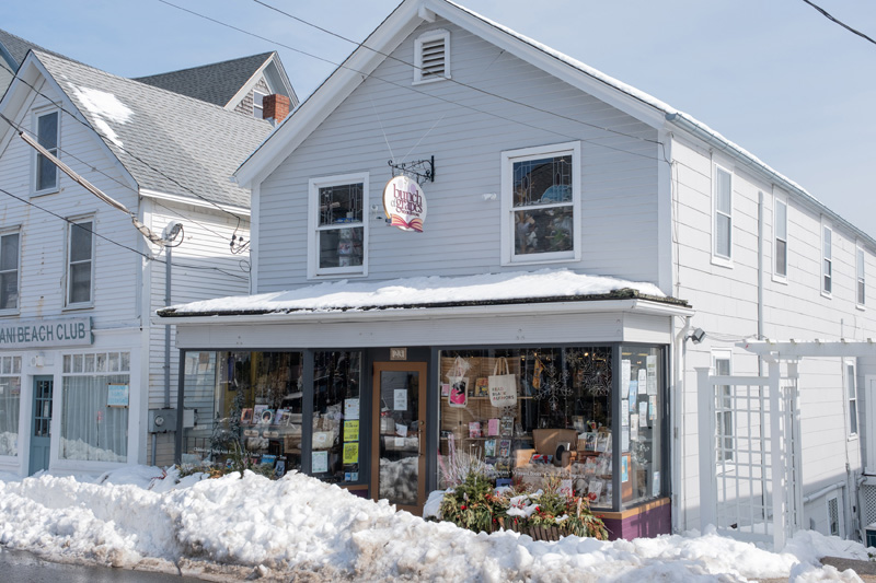Bunch of Grapes bookstore is open through the winter.